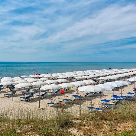 Ticho'S Greenblu Hotel Castellaneta Marina Exterior photo