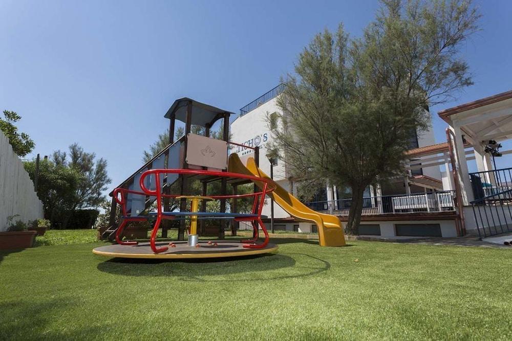Ticho'S Greenblu Hotel Castellaneta Marina Exterior photo