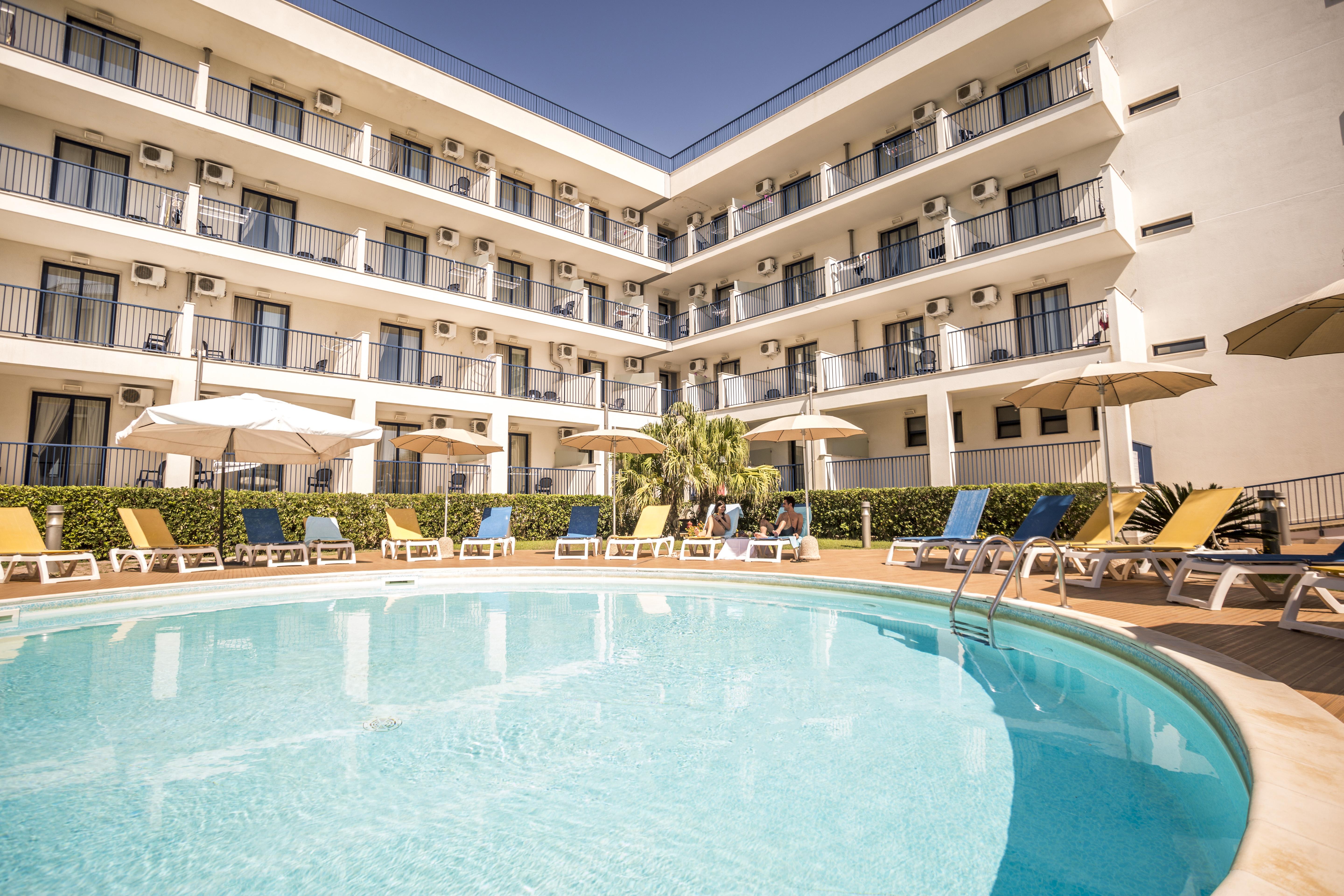 Ticho'S Greenblu Hotel Castellaneta Marina Exterior photo
